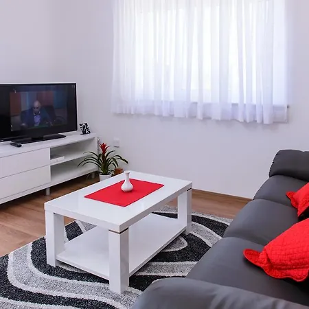 아파트 Violeta 1 With Private Terrace *